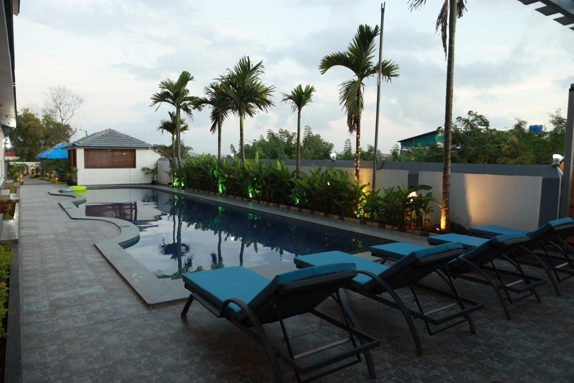 Gracias Cafe & Resort Morjim Buitenkant foto
