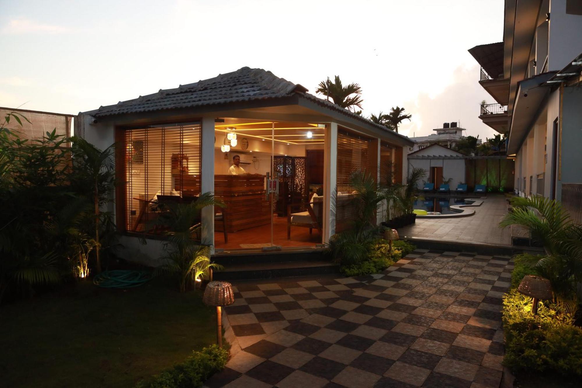 Gracias Cafe & Resort Morjim Buitenkant foto
